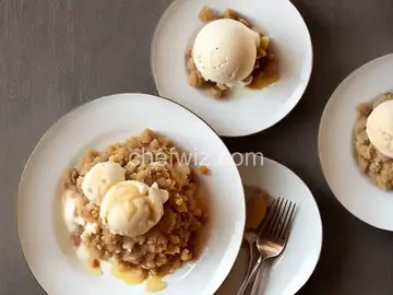 Apple Crumble with Vanilla Ice Cream