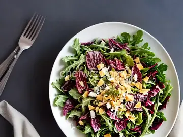 Arugula, Radicchio and Parmesan Salad
