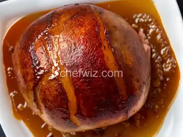 Baked Ham with Maple Glaze