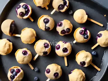 Blueberry Pie Pops