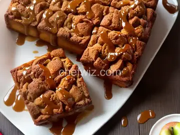 Caramel Apple Monkey Bread