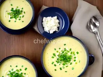 Cheesy Potato Leek Soup