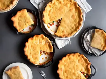 Chicken Biscuit Pie