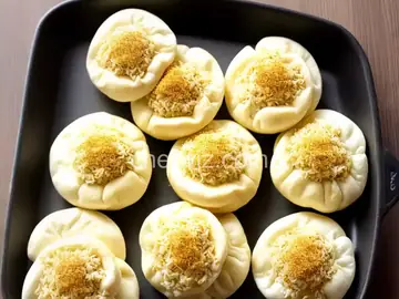 Chinese Steamed Buns with Meat Filling