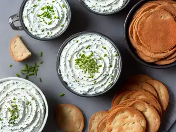 Chive and Onion Yogurt and Cream Cheese Spread