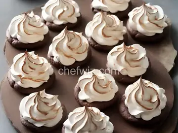 Chocolate Meringues