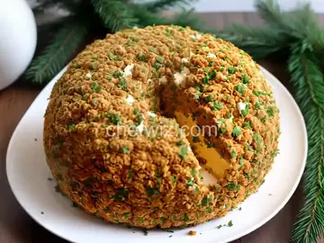 Christmas Tree Cheese Ball