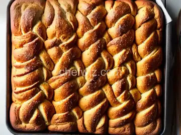 Cinnamon Pull-Apart Bread