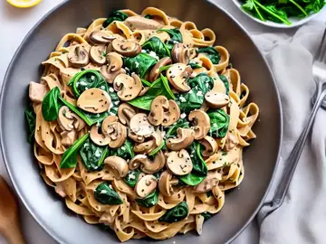 Creamy Chicken, Mushroom, and Spinach Pasta