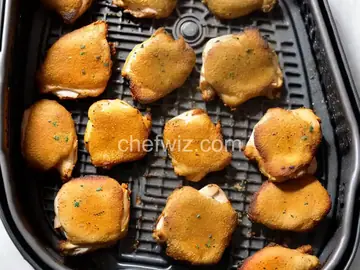 Crispy Air Fryer Chicken Thighs
