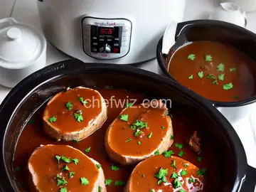 Crockpot pork chops with brown gravy
