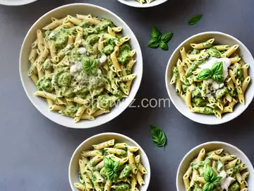 Easy Creamy Pesto Pasta
