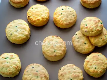 Easy Ham and Cheese Scones Recipe