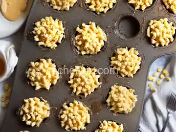 Easy Mac and Cheese Muffins