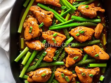 Easy Stir-Fried Chicken With Ginger and Scallions Recipe