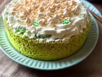 Family Tradition Watergate Salad