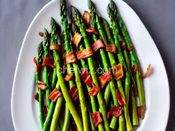Fried Asparagus with Bacon