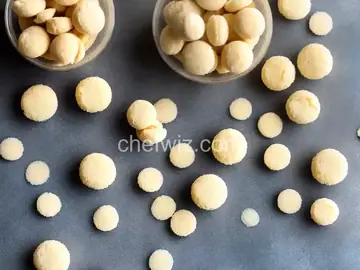 Frozen Yogurt Dots