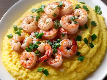 Garlic Cheese Grits with Shrimp