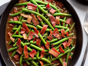 Green Beans Slow-Cooked with Bacon and Onions