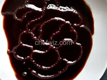 Homemade Balsamic Glaze (Balsamic Reduction)