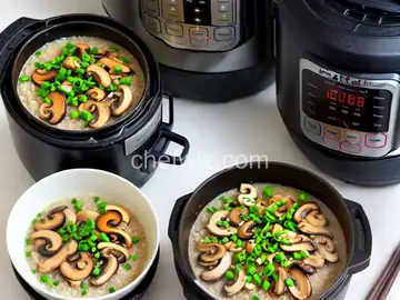 Instant Pot Congee with Chicken and Mushrooms