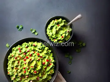 Kale Guacamole