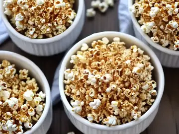 Lovely Lisa's Sweet and Salty Caramel Popcorn