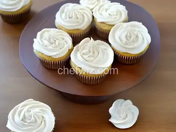 Marshmallow Buttercream Frosting