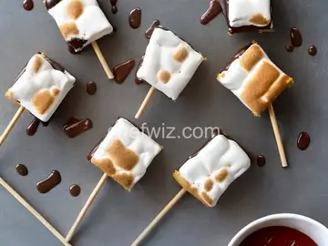 Marshmallow S'mores Pops