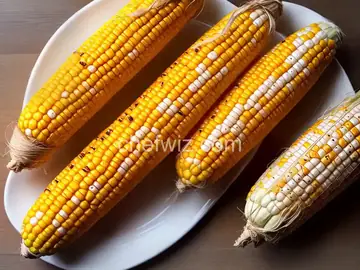 Microwave Corn on the Cob in the Husk