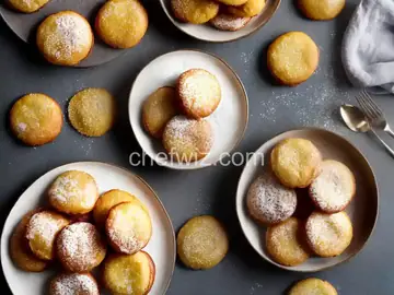 Mini Banana Beignets