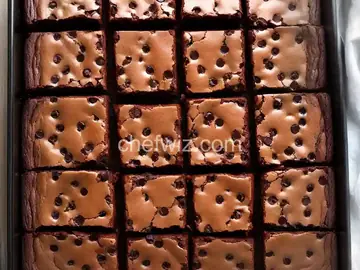Molten Chocolate Chunk Brownies