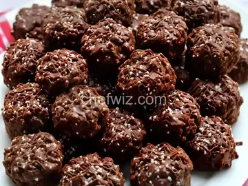 No-Bake Chocolate Chow Mein Cookie Clusters