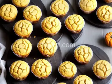 Pumpkin Cream Cheese Muffins