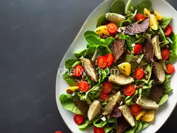 Salad with Artichokes