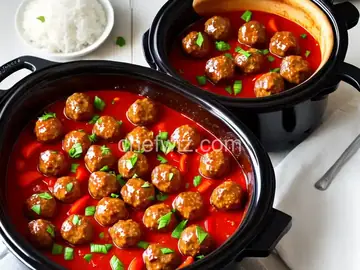 Slow Cooker Sweet and Sour Meatballs