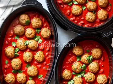 Slow Cooker Turkey Meatballs in Tomato Sauce