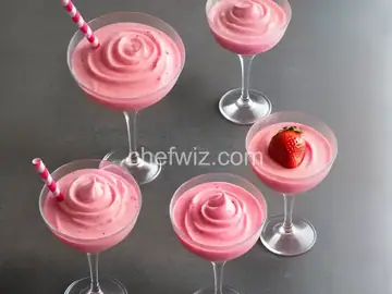 Strawberry Frose (Frozen Rose Slushy)