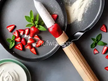 Strawberry-Mint Sparkler Recipe