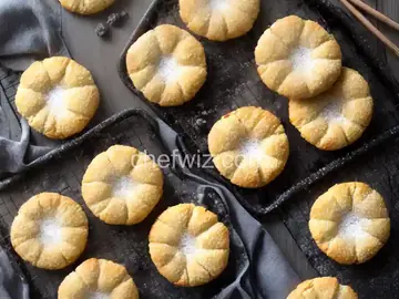 Sugared Puff-Pastry Tea Cookies