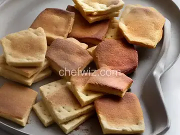 Sweet and Saltines