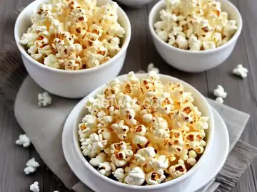 Sweet and Salty Rice Cake “Popcorn”