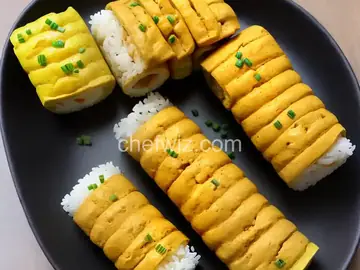 Tamagoyaki (Japanese Rolled Omelette)