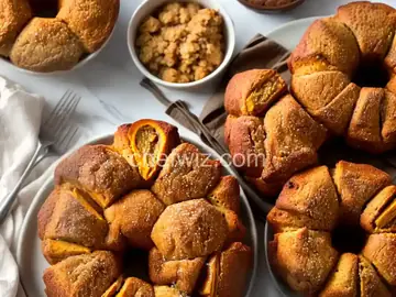 Thanksgiving Leftovers Monkey Bread