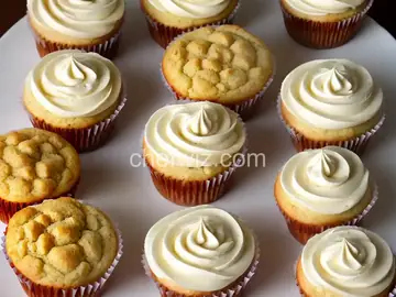 Vanilla Sour Cream Cupcakes