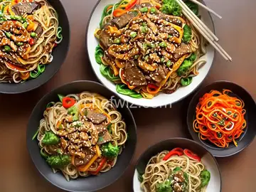Vegetarian Korean Noodles (Japchae)