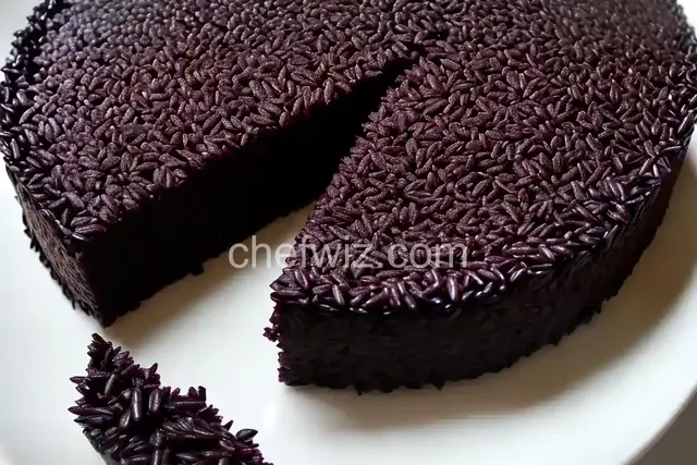 Biko na Pirurutong (Philippine Black Rice Cake)