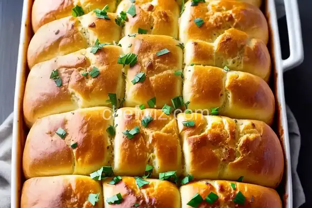 Roasted Garlic and Four-Cheese Pull-Apart Bread