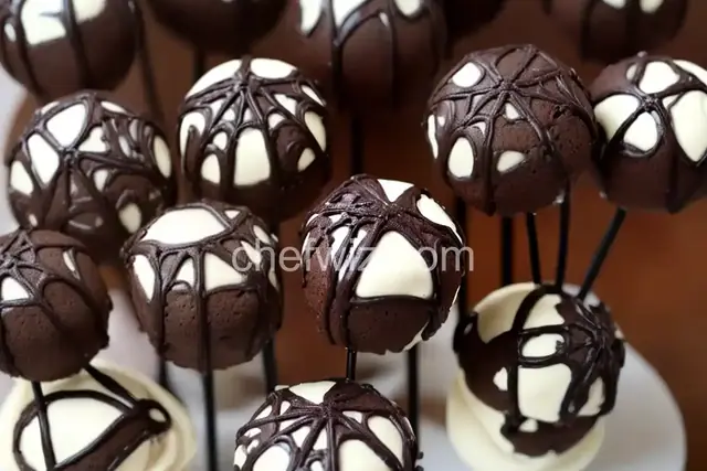 Spider Cake Pops